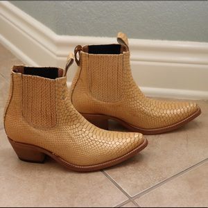 Freebird Faith rose gold BNIB